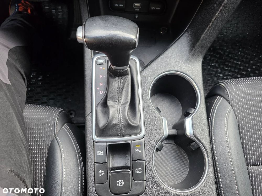 Kia Sportage 1.6 CRDI AWD DCT PLATINUM - 24