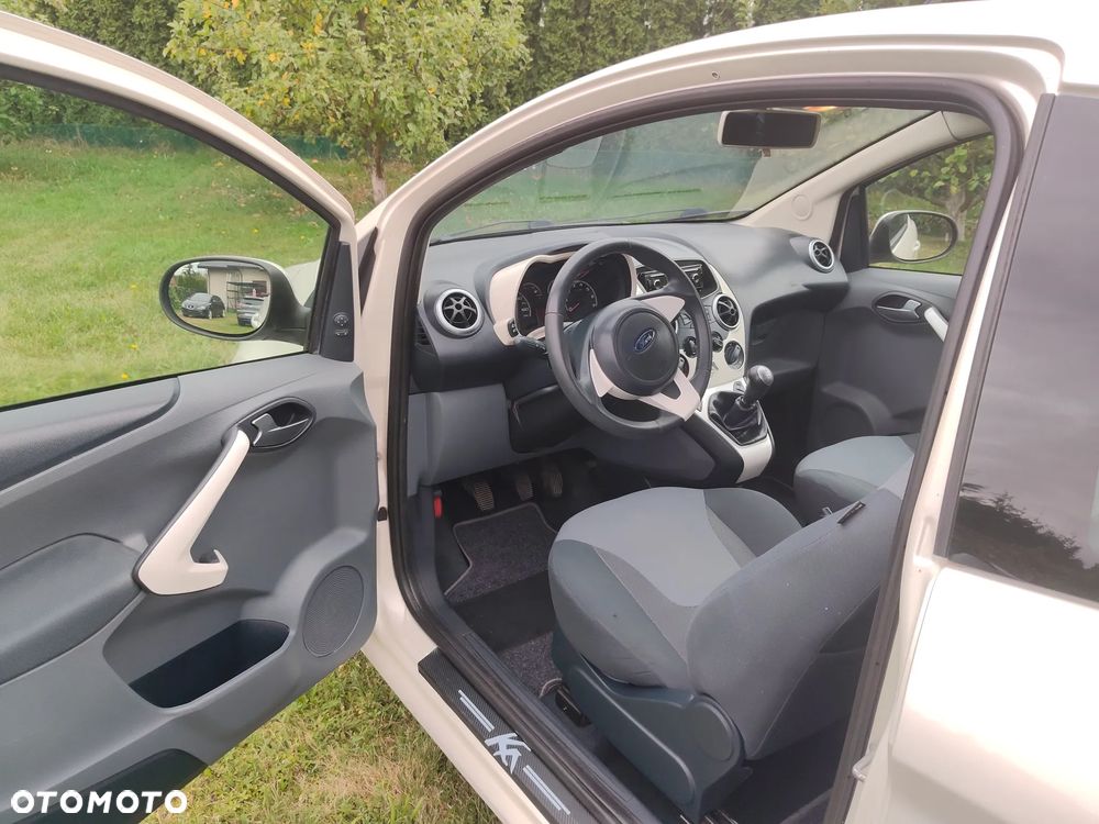 Ford KA - 8