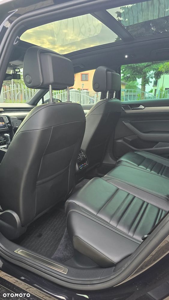 Volkswagen Passat - 11