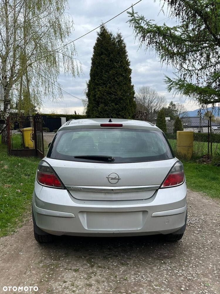 Opel Astra - 4