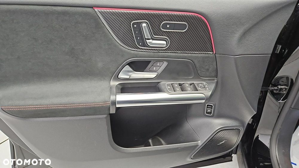 Mercedes-Benz GLA 200 d - 10