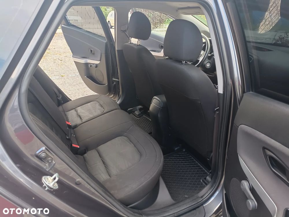 Kia Ceed 1.6 CRDi M - 5