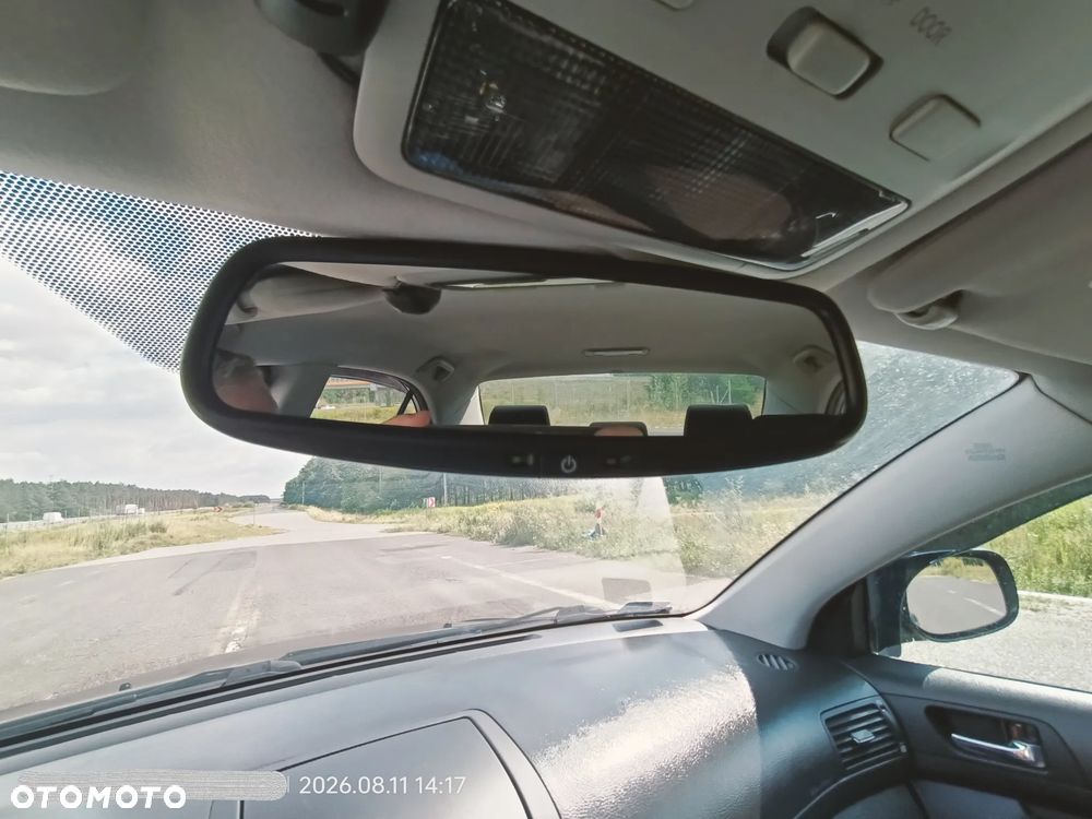 Toyota Avensis 2.0 D-4D Sol - 30
