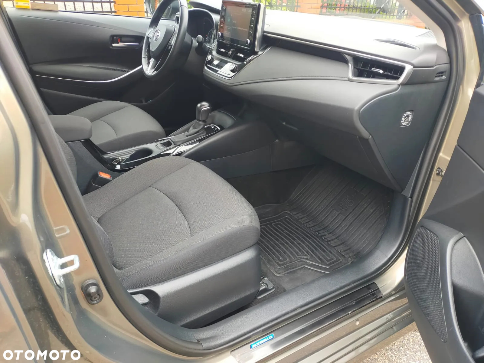 Toyota Corolla - 26