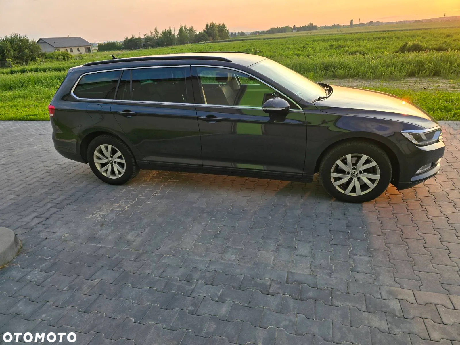 Volkswagen Passat 2.0 TDI BMT Comfortline DSG - 3