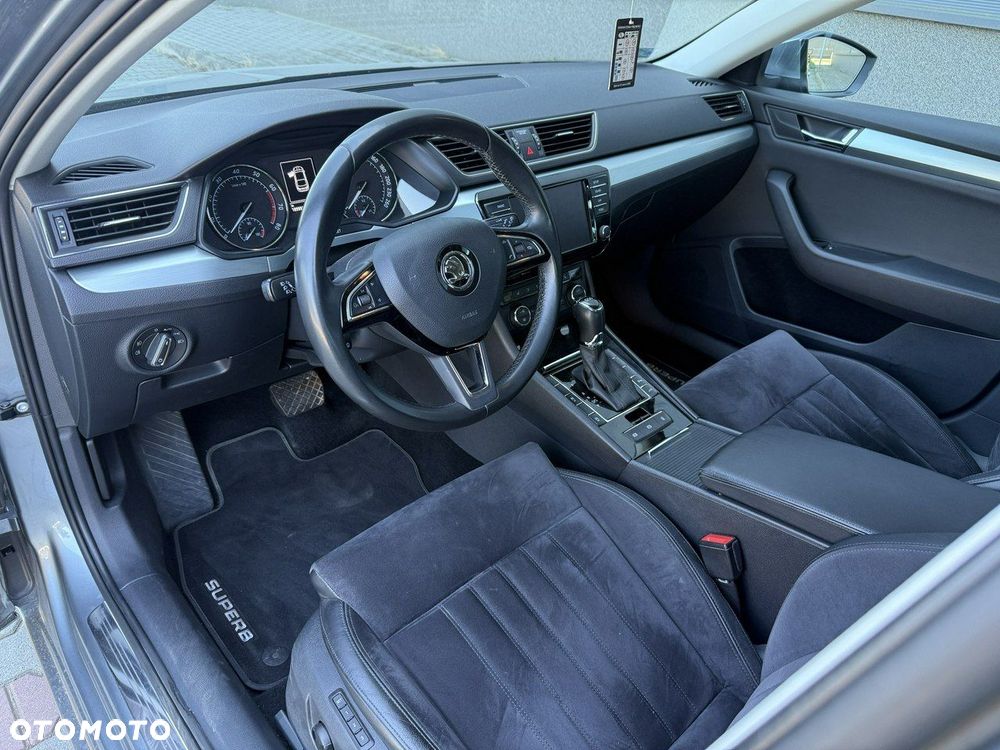 Skoda Superb 2.0 TSI Style DSG - 19