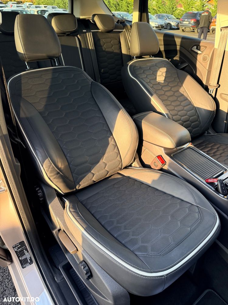 Ford Kuga 2.0 TDCi 4x4 Aut. Vignale - 24