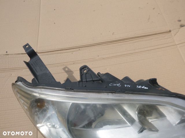 LAMPA PRAWY PRZÓD PRAWA PRZEDNIA HONDA CIVIC VII LIFT SEDAN 5D 04-06 - 6