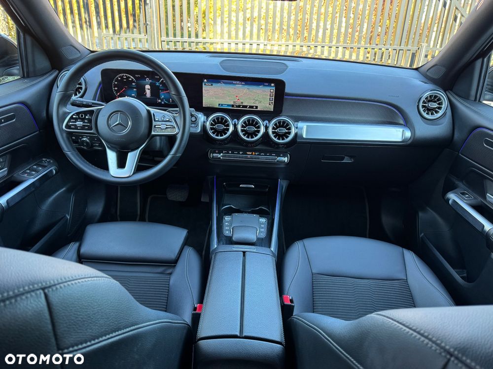 Mercedes-Benz GLB 250 4-Matic Progressive 8G-DCT - 19