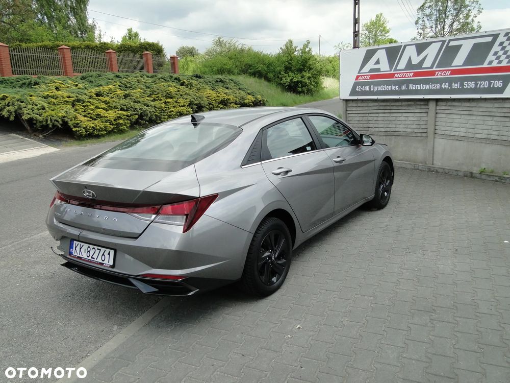 Hyundai Elantra 1.6 Smart - 1
