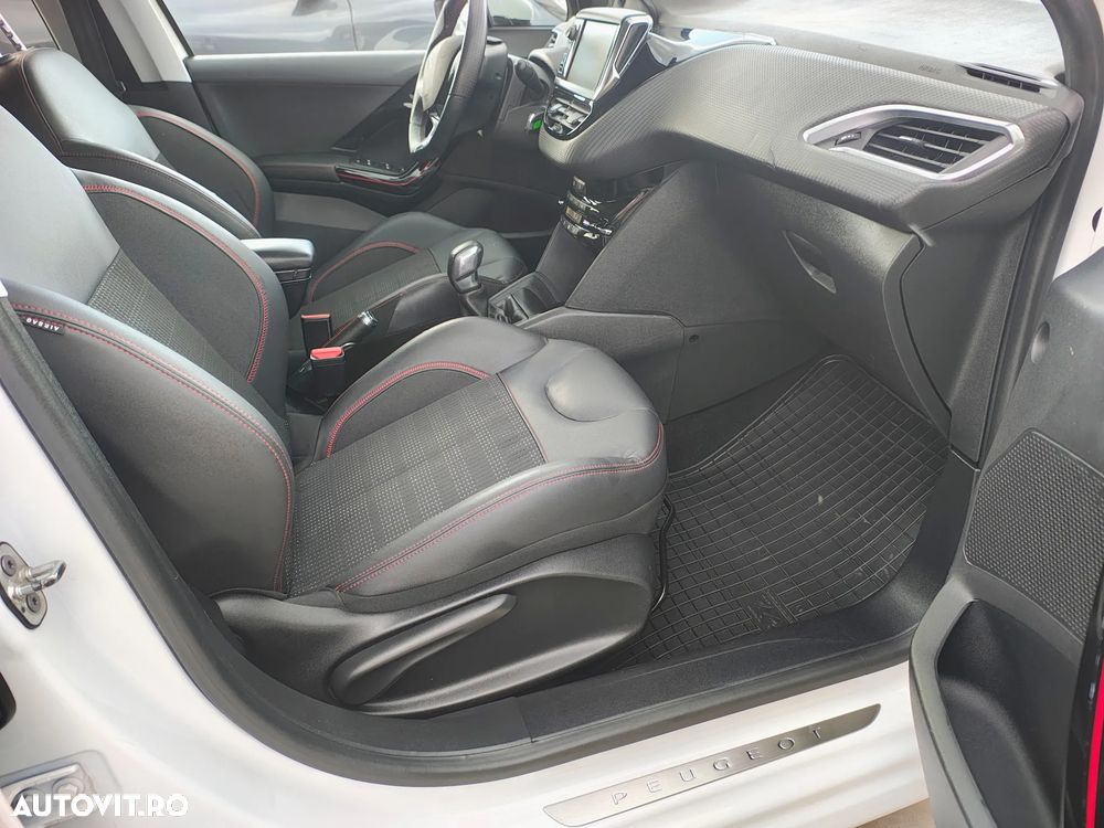 Peugeot 208 - 9