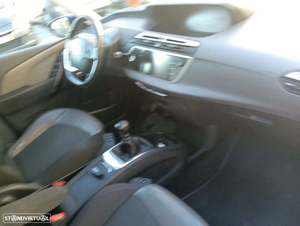 Citroën Grand C4 Spacetourer - 35