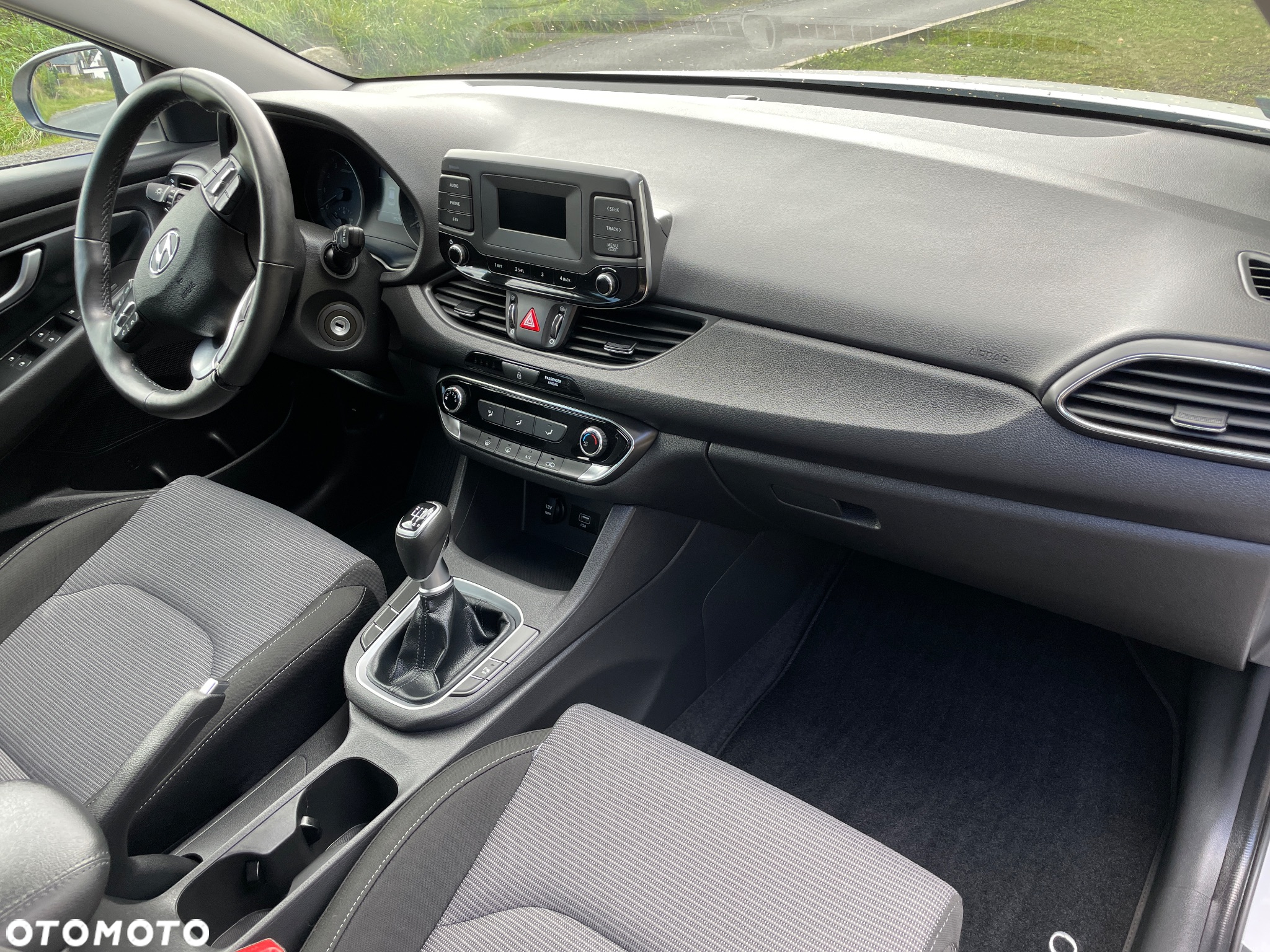 Hyundai i30 1.5 DPI Classic + - 11