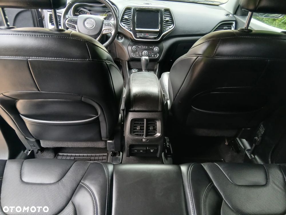 Jeep Cherokee - 7
