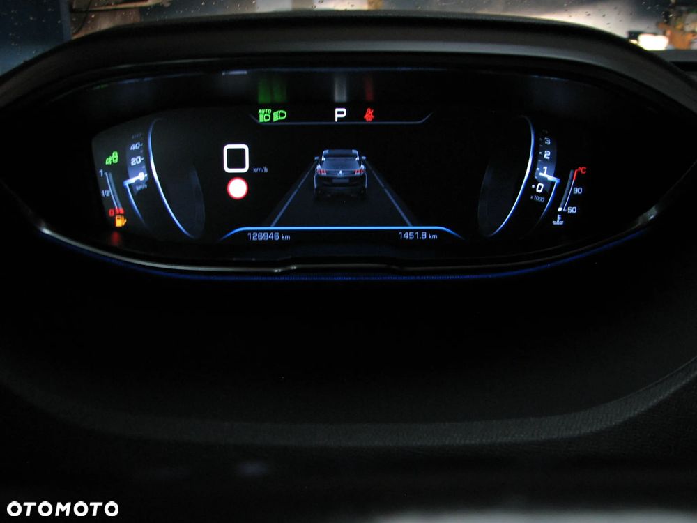 Peugeot 3008 BlueHDi 130 Stop & Start EAT8 Allure - 32