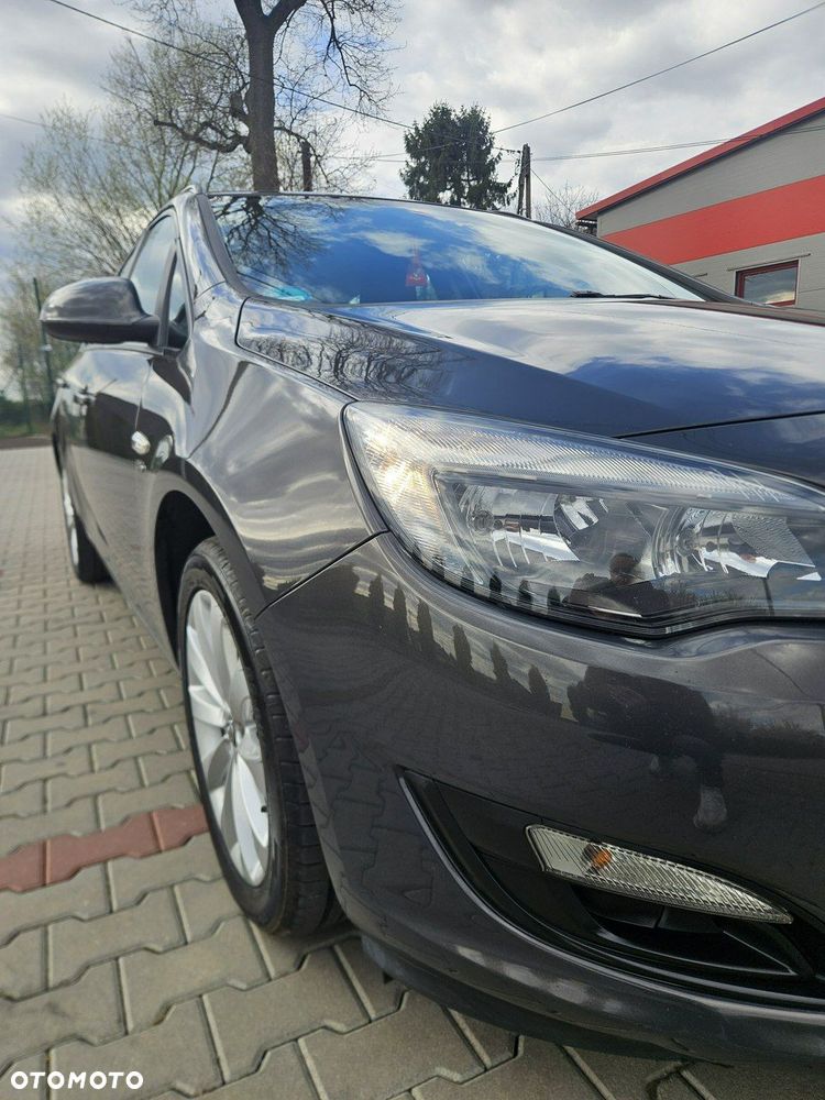 Opel Astra 1.4 Turbo Cosmo - 13