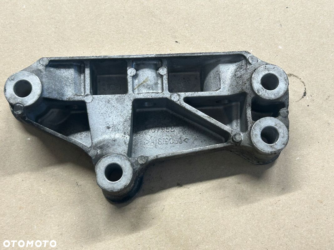 OPEL INSIGNIA B 1,6 CDTI ŁAPA SILNIKA 84221477 - 3