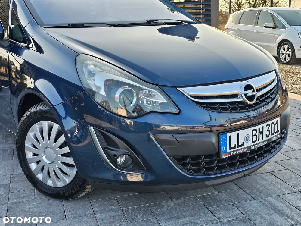 Opel Corsa 1.4 16V Cosmo - 19