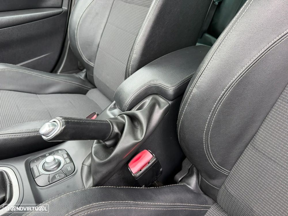 Renault Mégane Sport Tourer 1.5 dCi GT Line - 22