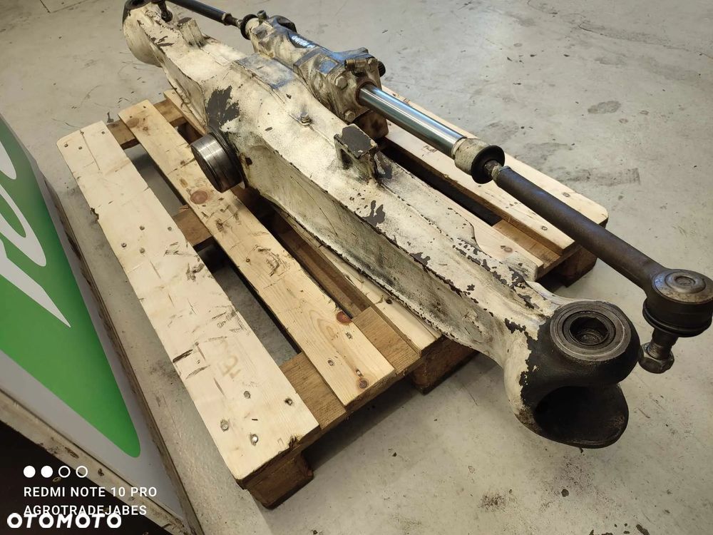 Obudowa mostu New Holland LB110 - 10