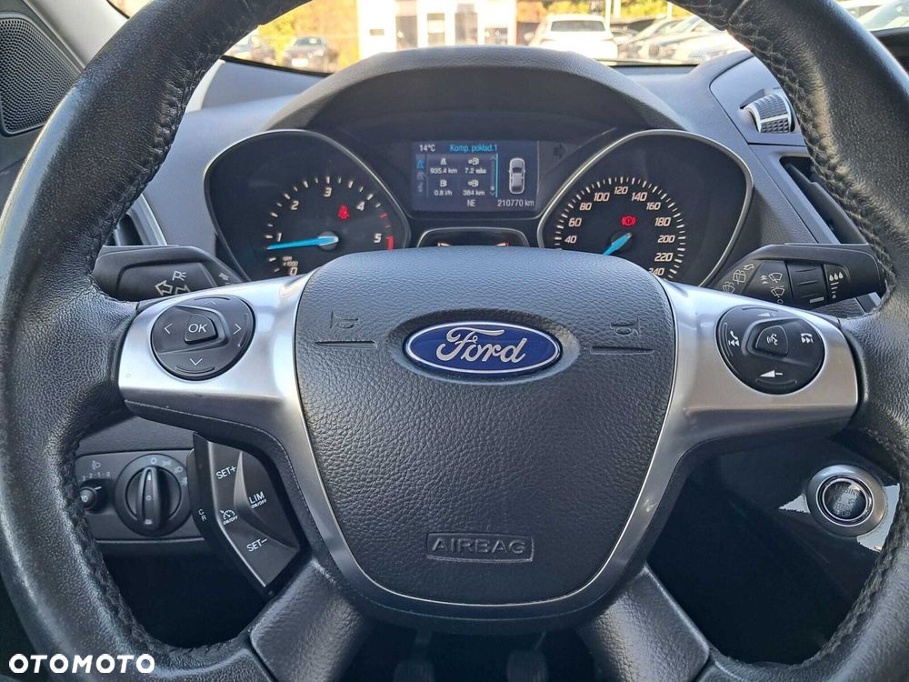 Ford Kuga - 24