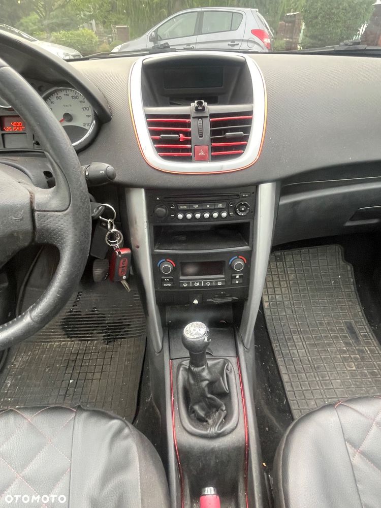 Peugeot 207 1.4 16V Trendy - 18