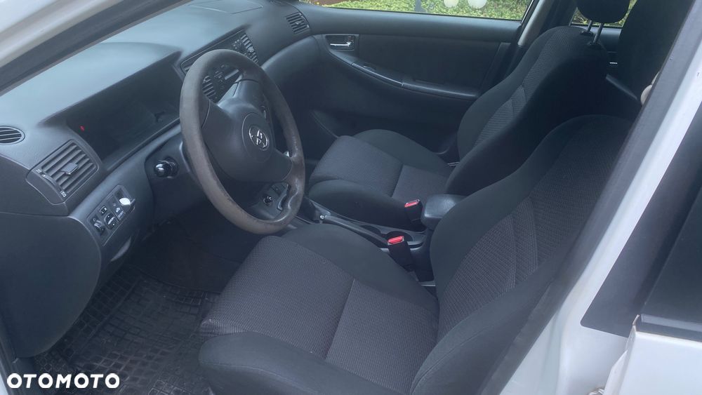Toyota Corolla - 7