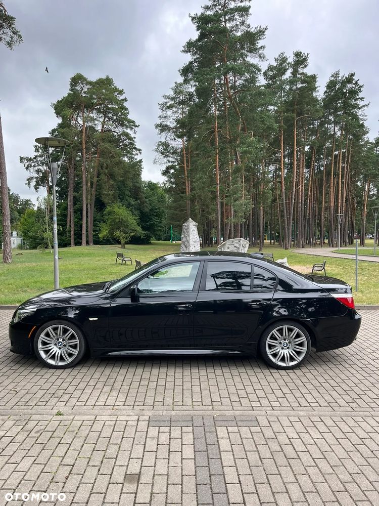 BMW Seria 5 550i Sport-Aut - 8