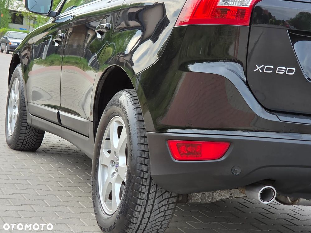 Volvo XC 60 D5 AWD Edition Pro - 11