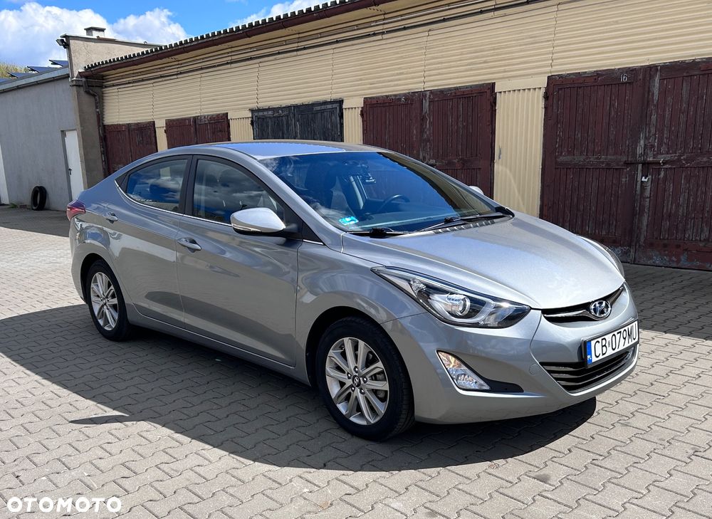 Hyundai Elantra 1.6 Style - 9