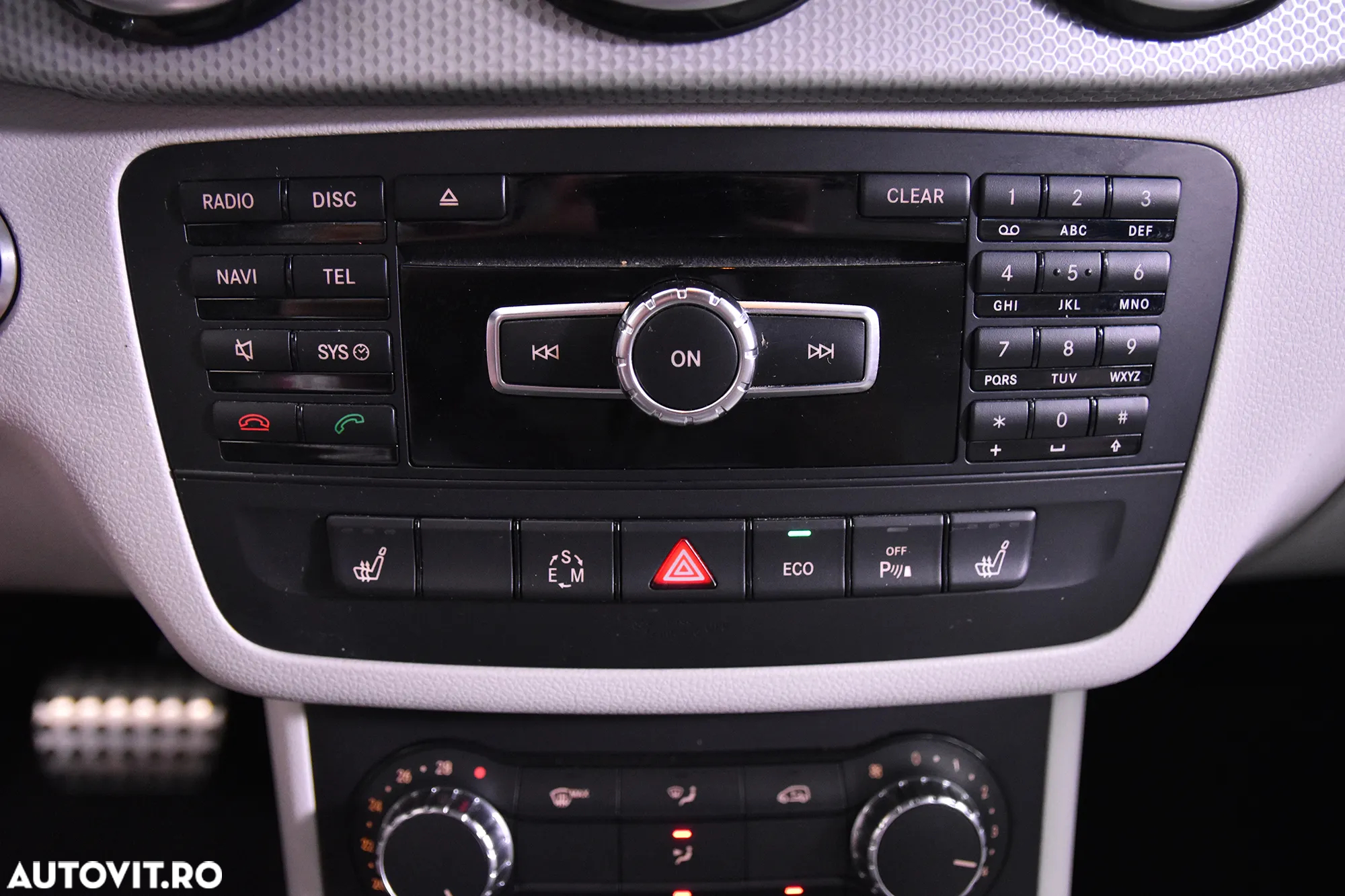 Mercedes-Benz B 180 7G-DCT - 19