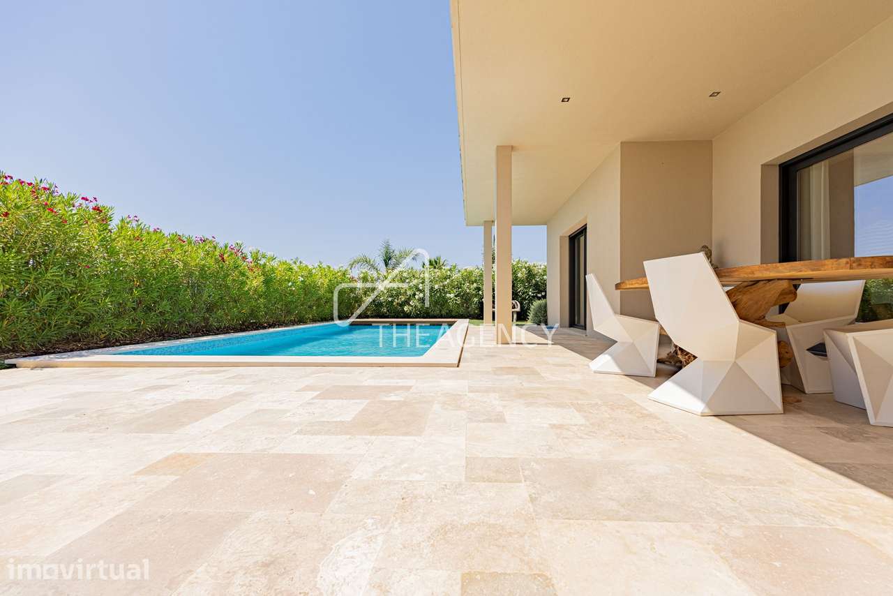 Moradia V3 Térrea de Luxo com Piscina Privativa, Jardim, Acessibilidad - Grande imagem: 3/54