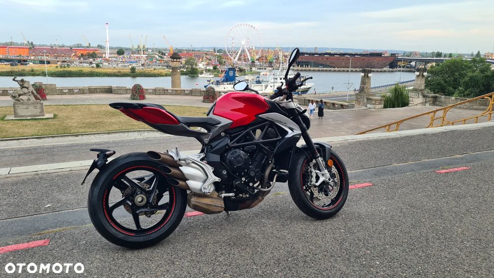 MV AGUSTA Brutale - 1