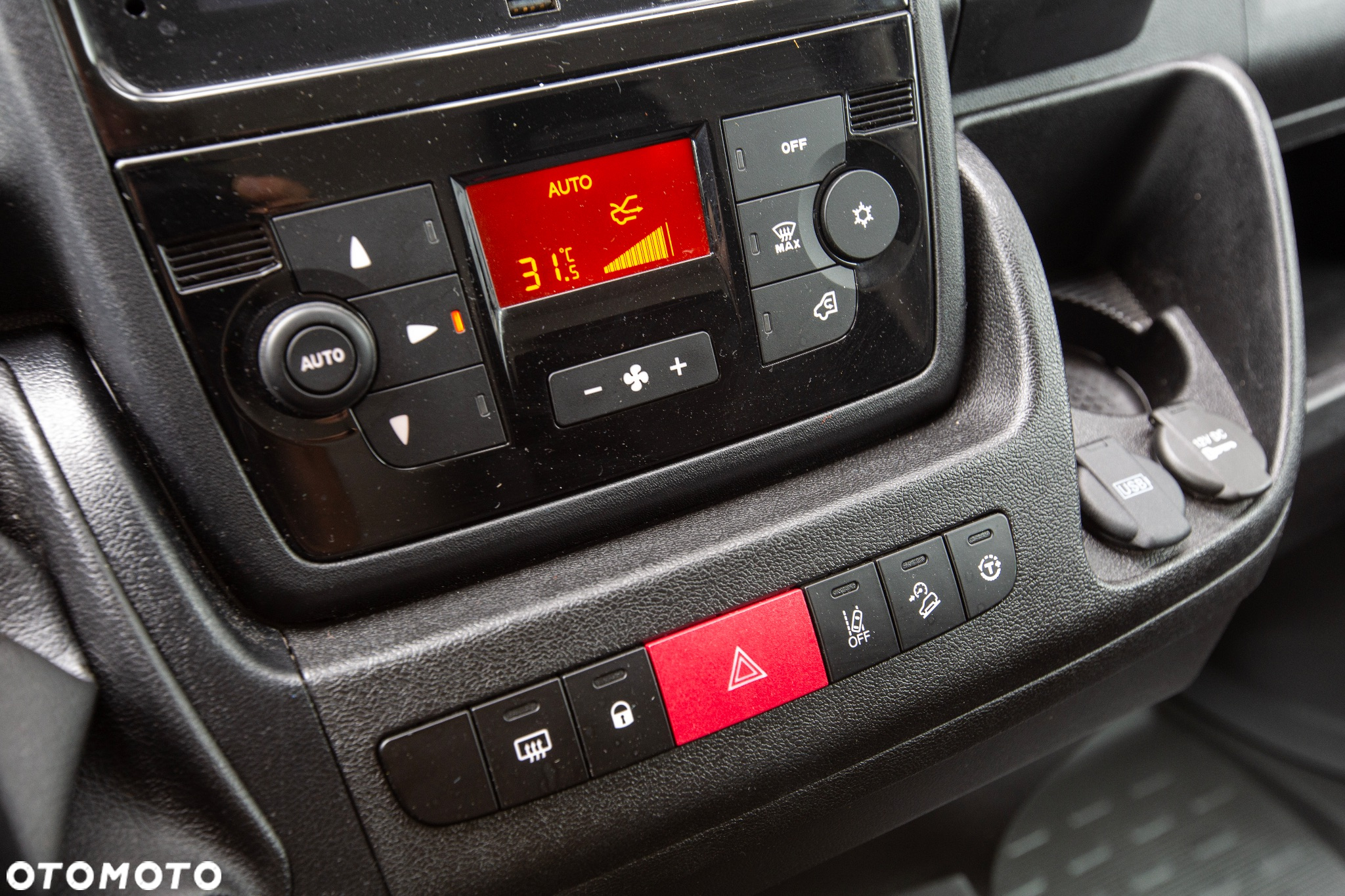 Fiat Ducato 2.3 L2H2 *ŚREDNI* Professional - 11