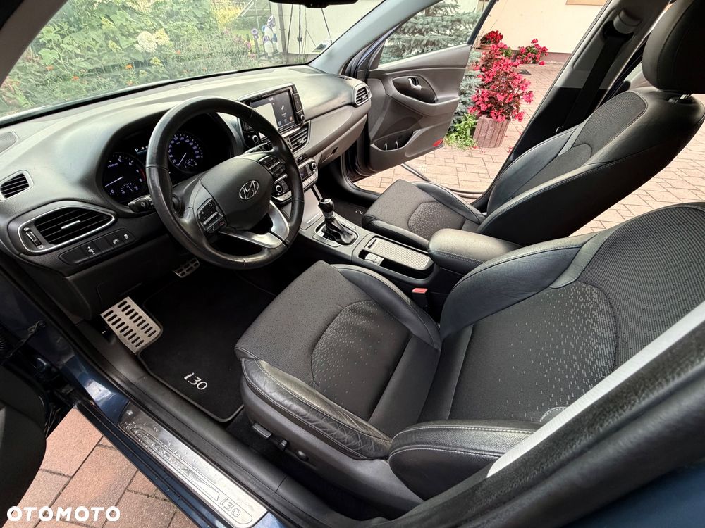 Hyundai i30 1.4 T-GDI DCT Premium - 32