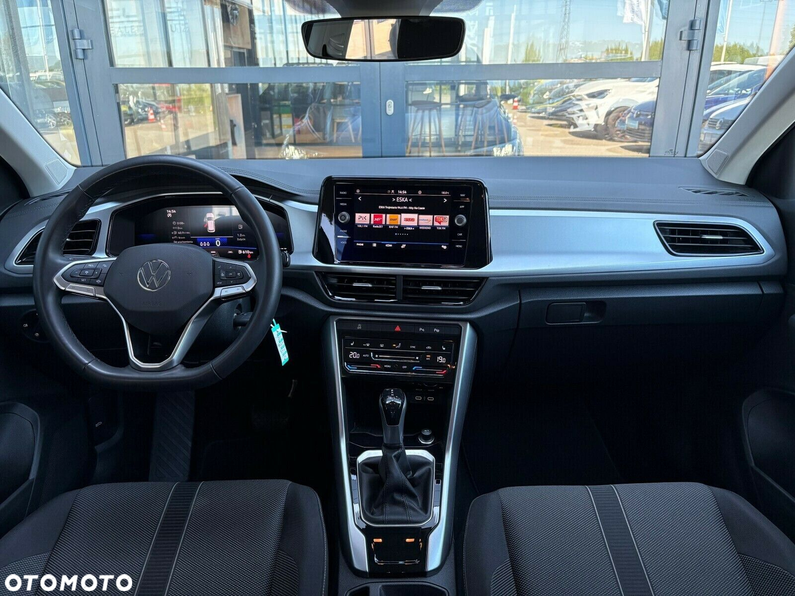 Volkswagen T-Roc - 9
