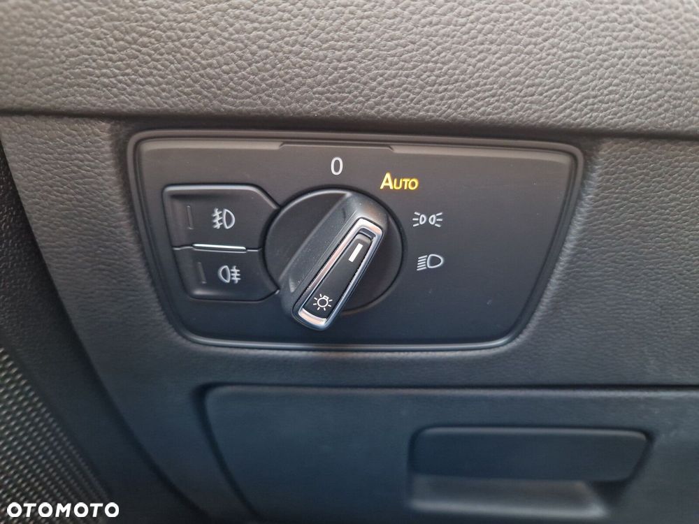 Volkswagen Passat Variant - 19