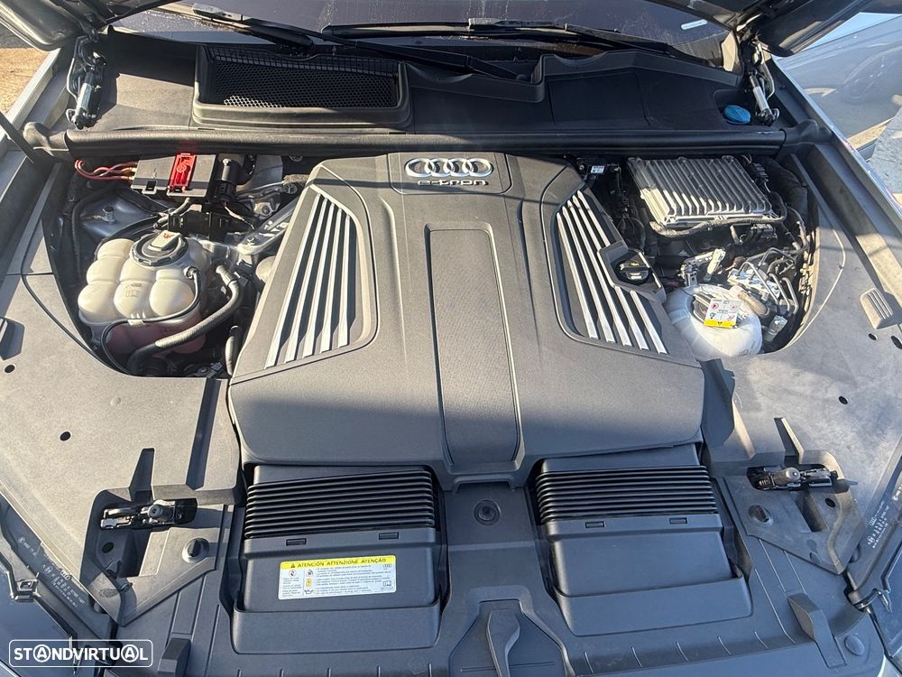Audi Q7 3.0 TDI e-tron quattro S-line Tiptronic - 36