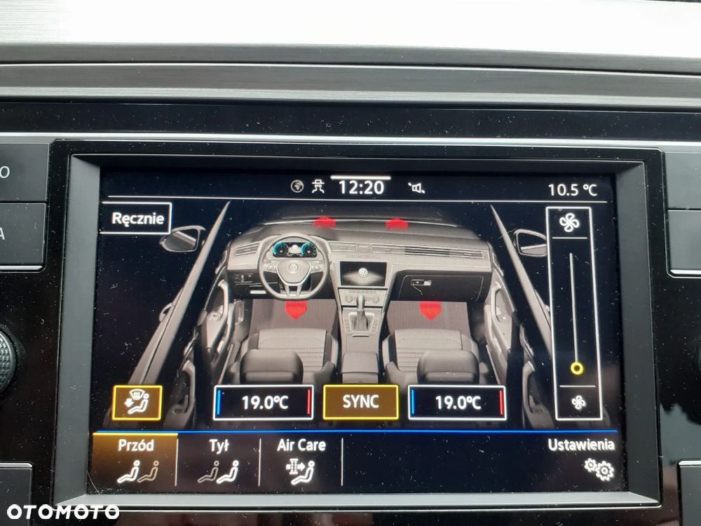 Volkswagen Passat - 16