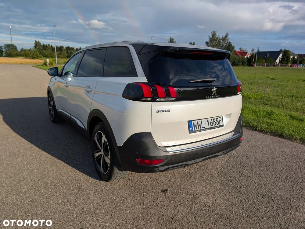 Peugeot 5008 - 3