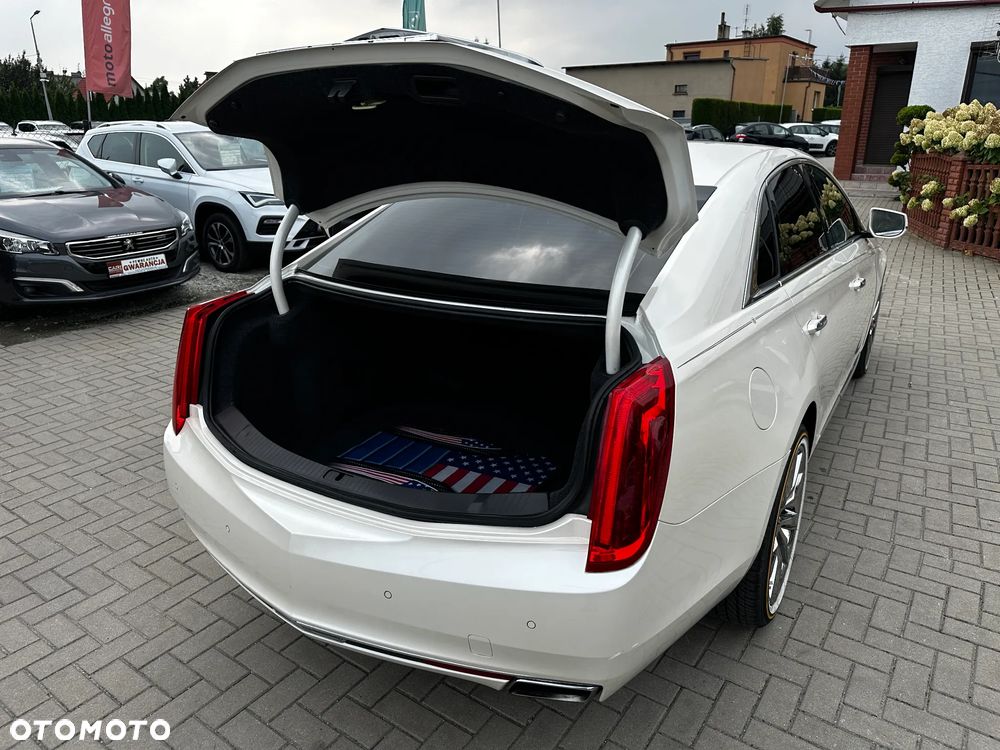 Cadillac XTS - 24