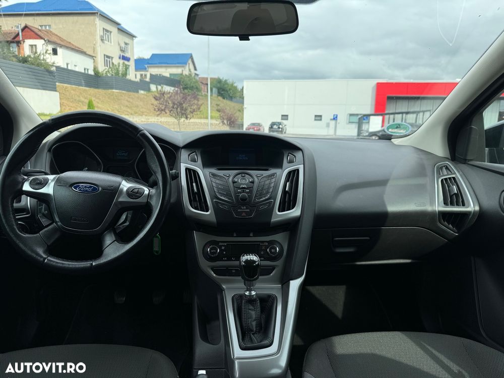 Ford Focus - 7