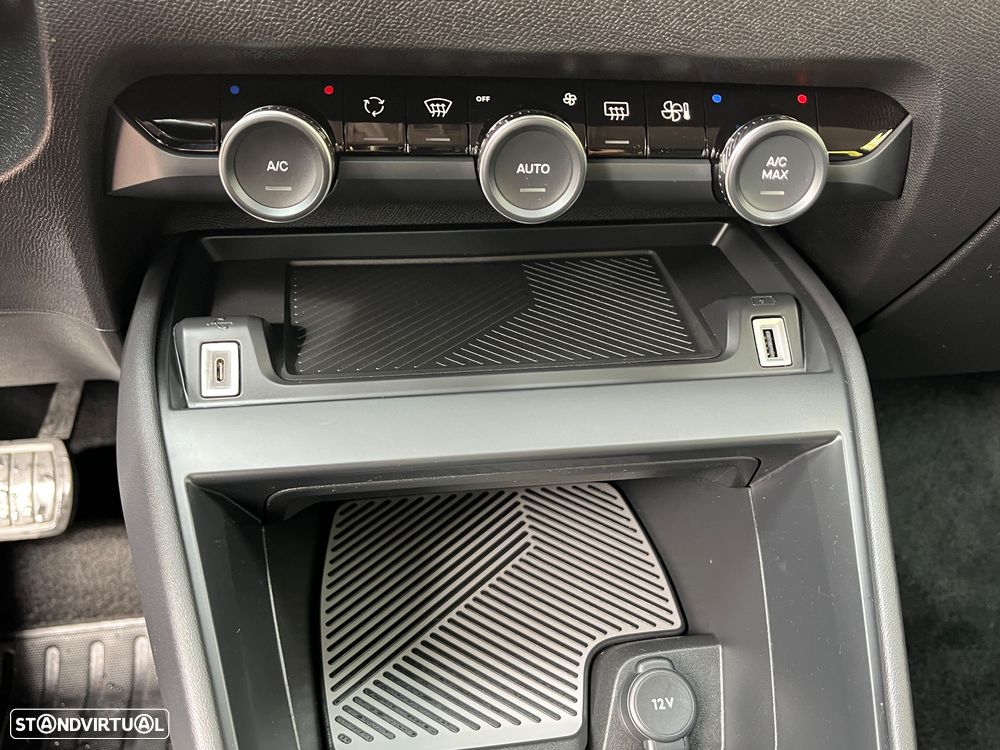 Citroën C4 PureTech 130 Stop&Start EAT8 FEEL PACK - 16