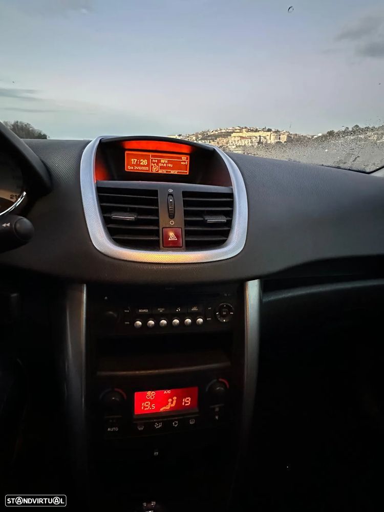 Peugeot 207 SW 1.6 HDi Sport - 16