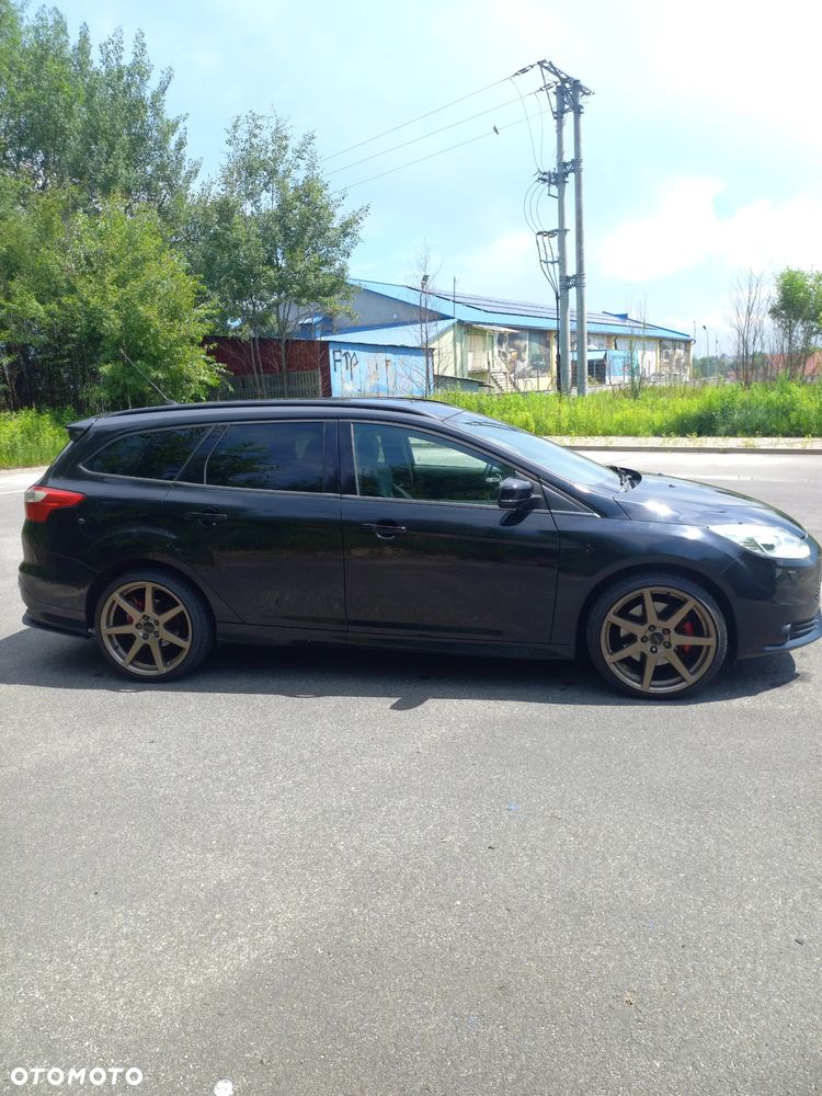 Ford Focus 2.0 EcoBoost ST-2 - 13