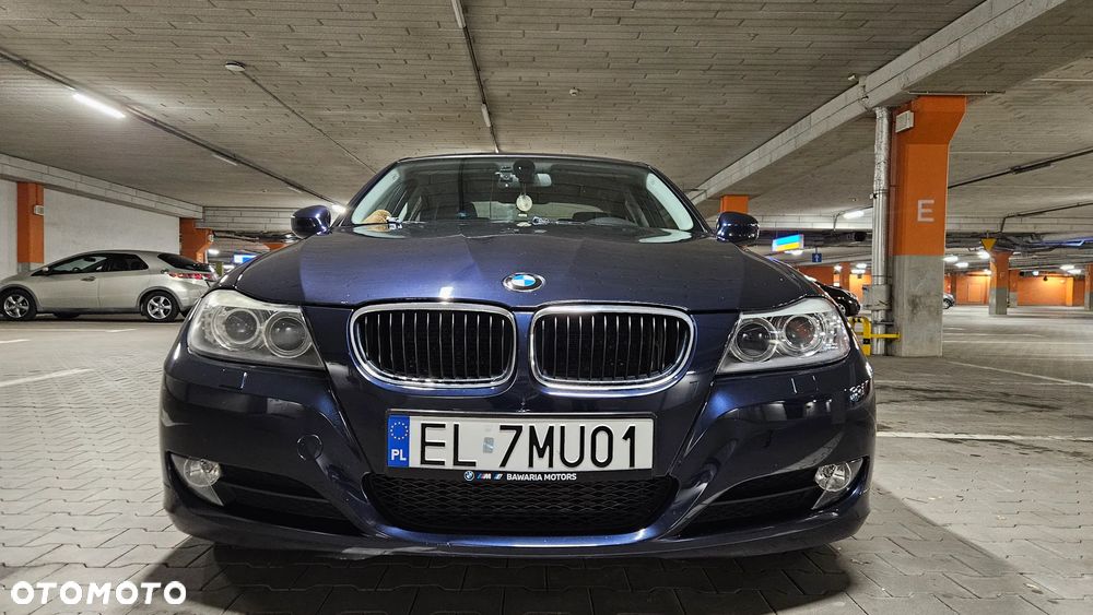 BMW Seria 3 320d DPF - 1