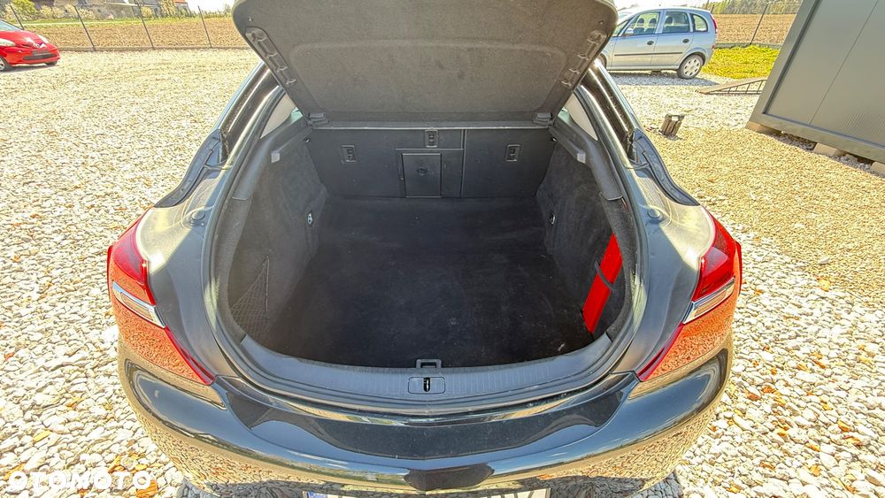 Opel Insignia 2.0 T Sport 4x4 - 33