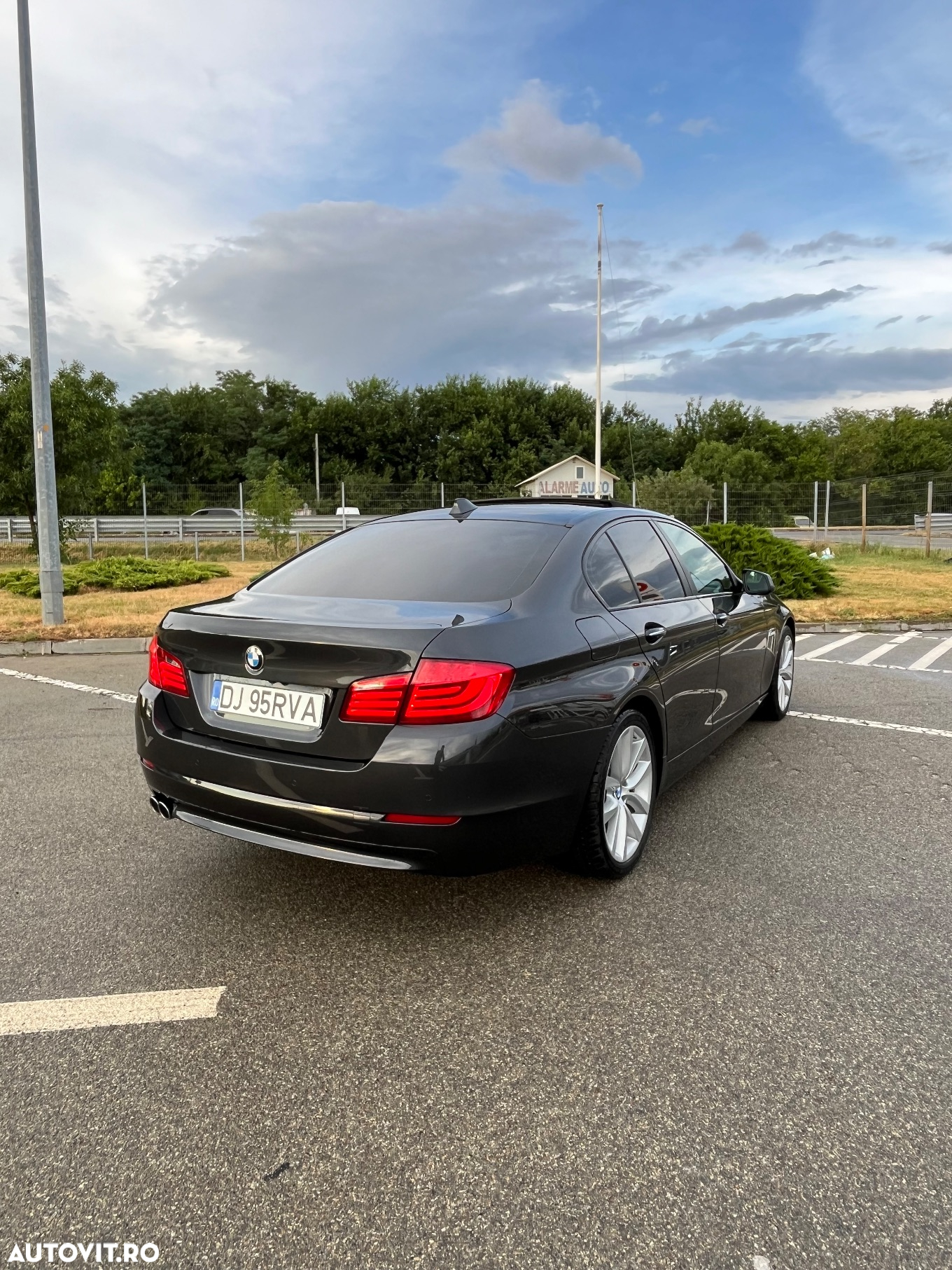 BMW Seria 5 530d xDrive - 4