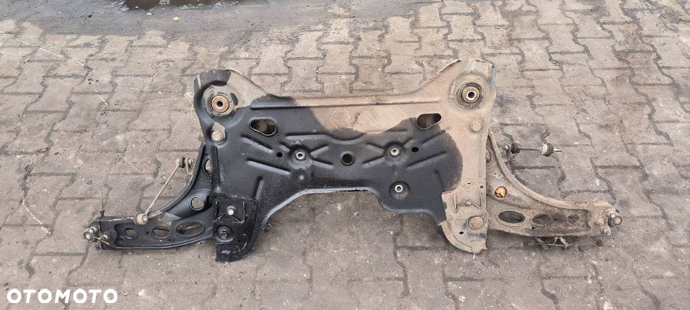 SANKI PRZEDNIE RENAULT TRAFIC II - 5