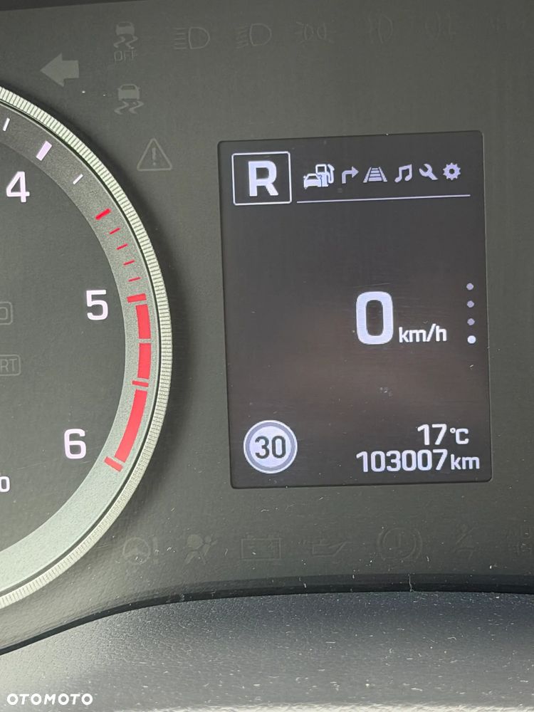 Hyundai Tucson 1.7 CRDI BlueDrive GO 2WD - 10